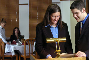 administracion-hoteles-experiencias-riesgos-300x205 Cinco ejemplos asombrosos de administración de hoteles para inspirarte