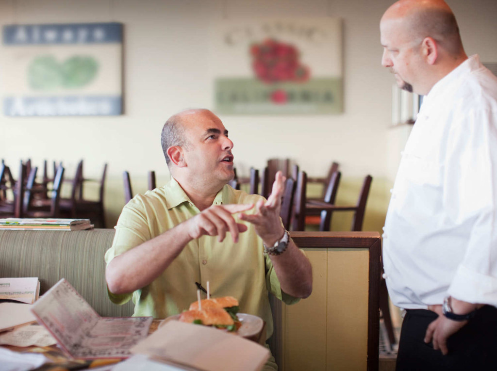 Gestión de restaurantes: Diez consejos para emplear la venta sugestiva con éxito