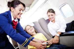 Consejos para ser el o la mejor tripulante de cabina en tu aerolínea