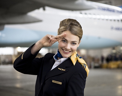 Aviación Comercial: Anuncios a bordo hechos por los tripulantes de cabina